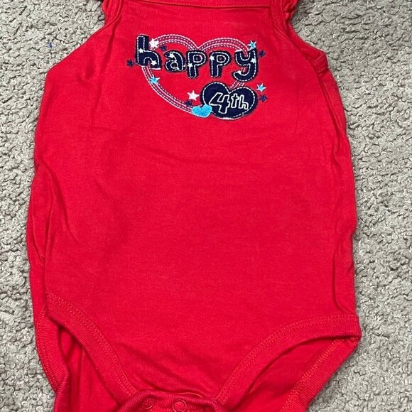 Top & Shorts - Picture 2 of 5